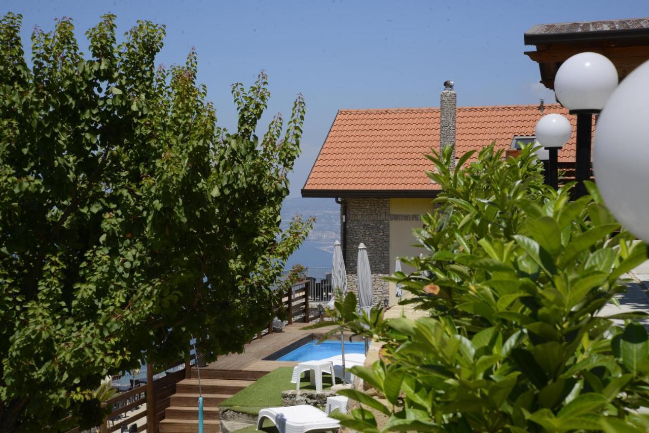 Relais Buona Stella Bed & Breakfast Pimonte Eksteriør bilde